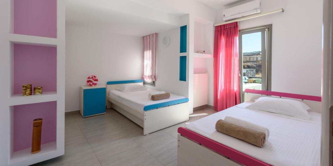 Home Of Lilies Fira  Luaran gambar